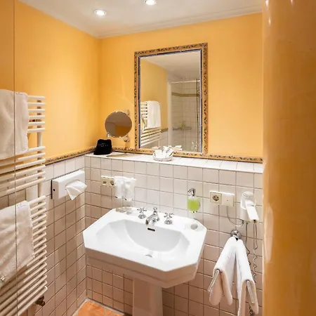 Hotel Romantik Residenz Am Meersburg